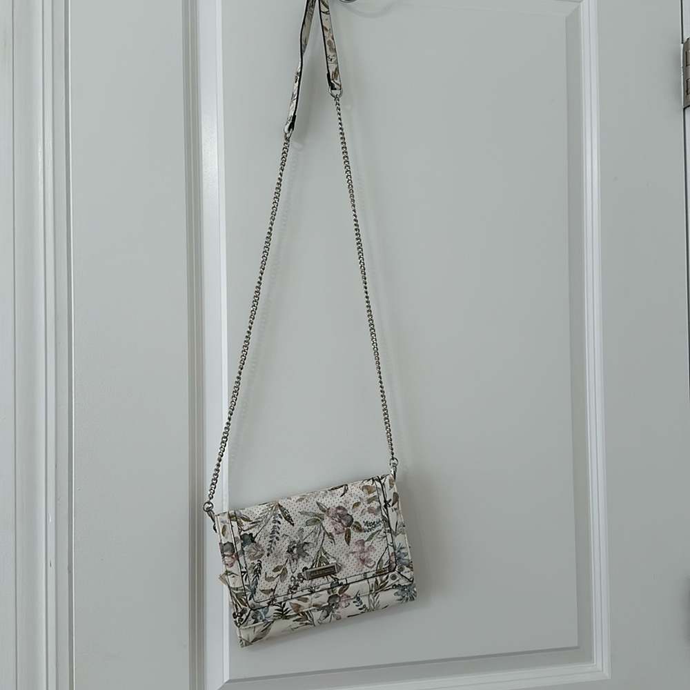 Floral white purse with silver chain